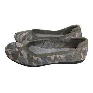 Cloud Steppers By Clarks Womens Carly Knit Flats 9 Camo Comfort Slip On Shoes